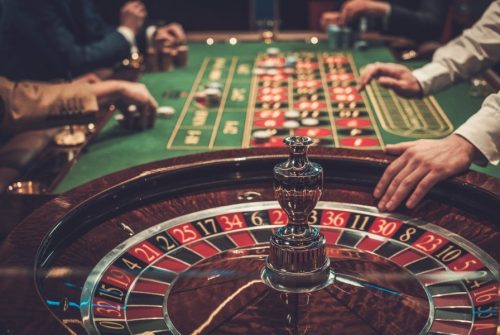 How to beat the odds and win at online casino Baccarat?